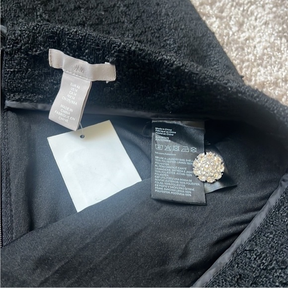 H&M Black Woven A-Line Skirt with Silver Rhinestone Buttons NWT - Picture 3 of 4